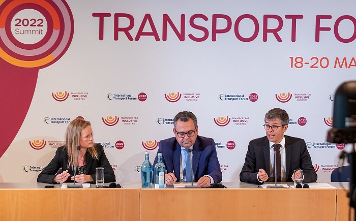 Catch up with the EMTA - POLIS - UITP press conference “Why the European Commission's proposed deregulation of Public Transport is flawed ?”