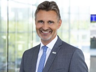 01. Mr Wolfgang Schroll