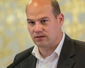 02. Mr Tamás Strang